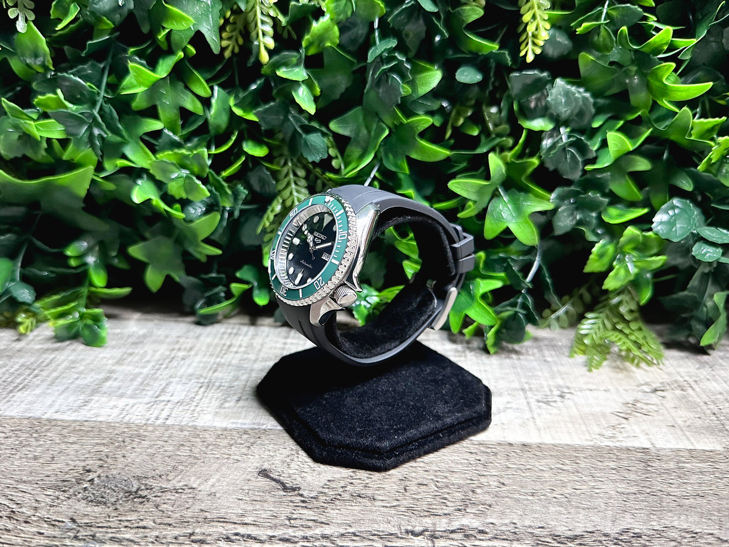 42mm "KERMIT" Genuine Seiko 5KX SRPD Modified Sub Style w/ Sapphire Crystal, Ceramic Bezel Insert & Rubber Strap