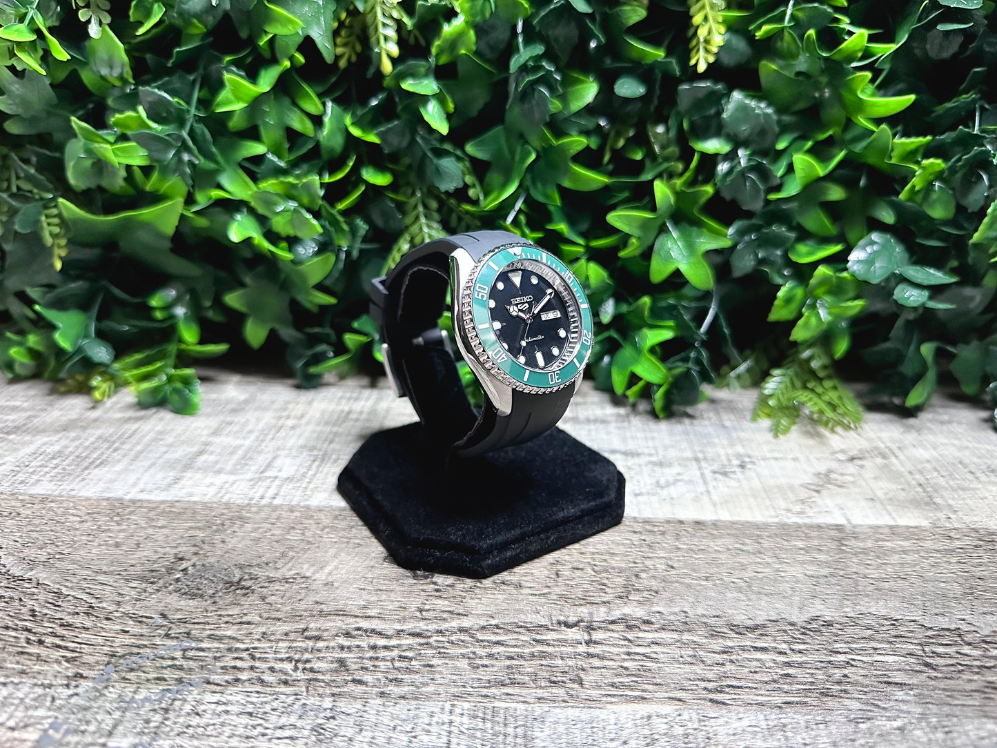 42mm "KERMIT" Genuine Seiko 5KX SRPD Modified Sub Style w/ Sapphire Crystal, Ceramic Bezel Insert & Rubber Strap