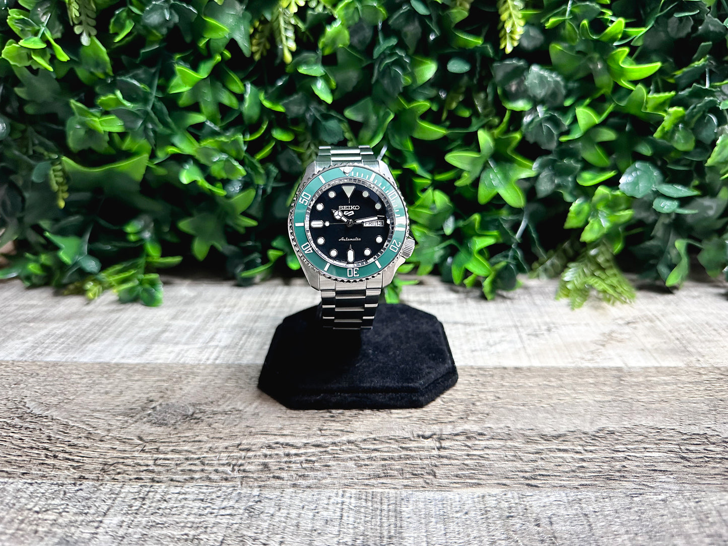 42mm "KERMIT" Genuine Seiko 5KX SRPD Modified Sub Style w/ Sapphire Crystal, Ceramic Bezel Insert & Stainless Bracelet