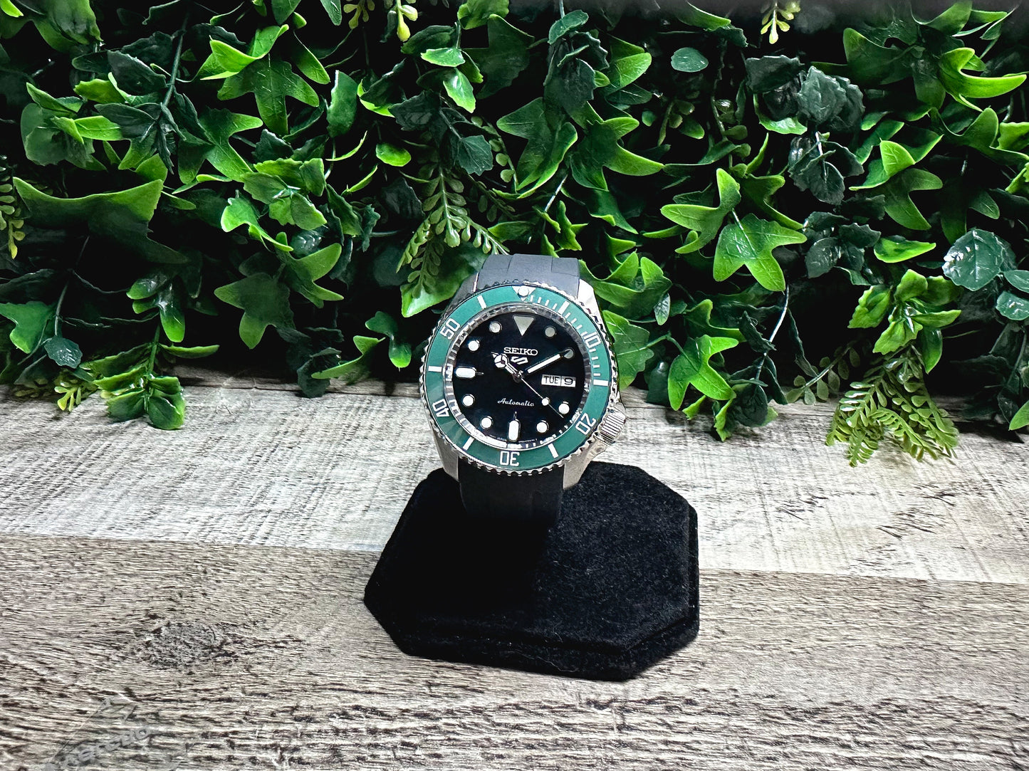 42mm "KERMIT" Genuine Seiko 5KX SRPD Modified Sub Style w/ Sapphire Crystal, Ceramic Bezel Insert & Rubber Strap