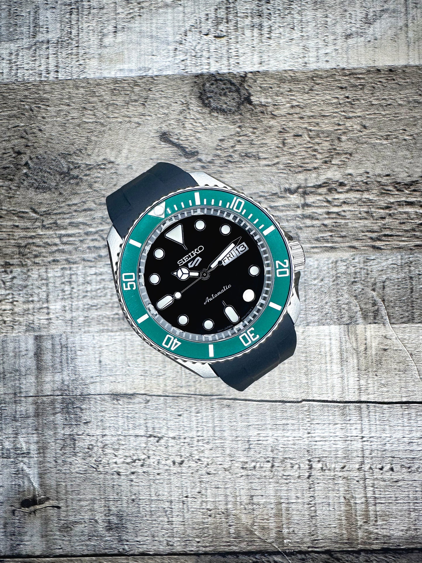 42mm "KERMIT" Genuine Seiko 5KX SRPD Modified Sub Style w/ Sapphire Crystal, Ceramic Bezel Insert & Rubber Strap