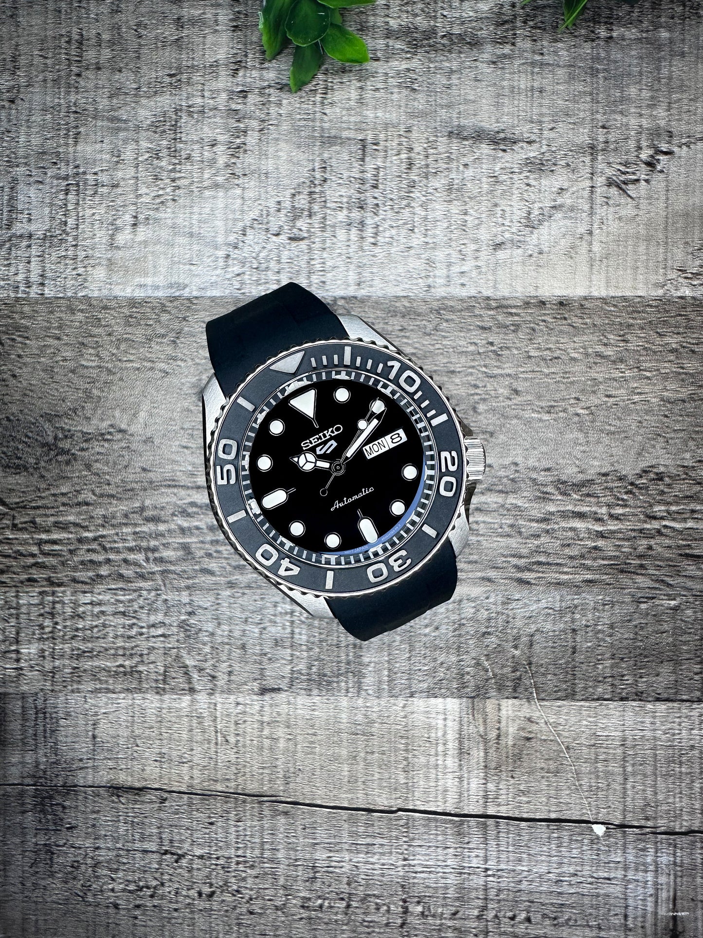 42mm "YACHT" Genuine Seiko 5KX SRPD Modified Sub Style w/ Sapphire Crystal, Ceramic Bezel Insert & Rubber Strap