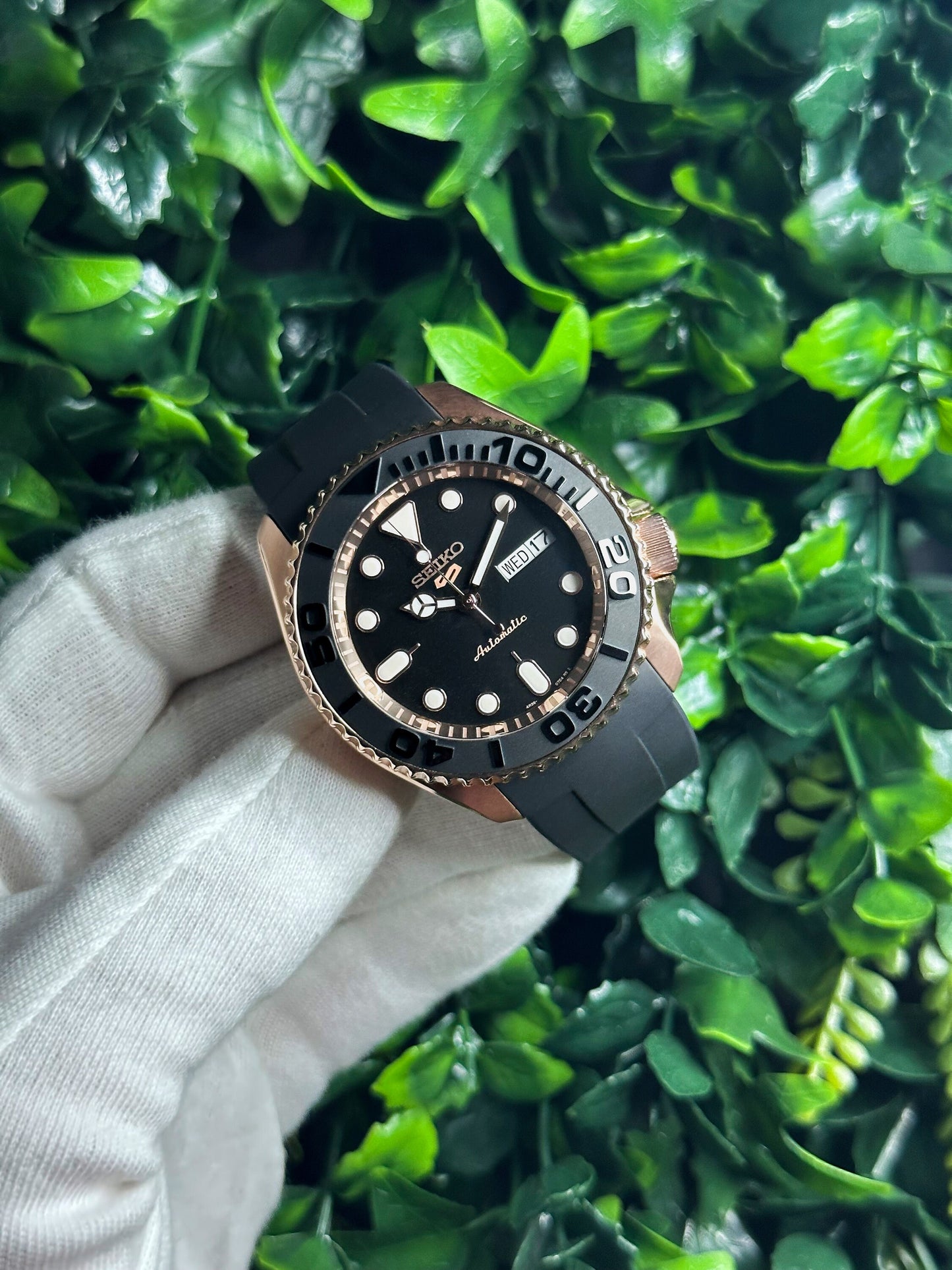 42mm "ROSE GOLD YACHT" Genuine Seiko 5KX Srpd Modified Sub Style w/ Sapphire Crystal, Ceramic Bezel Insert & Rubber Strap