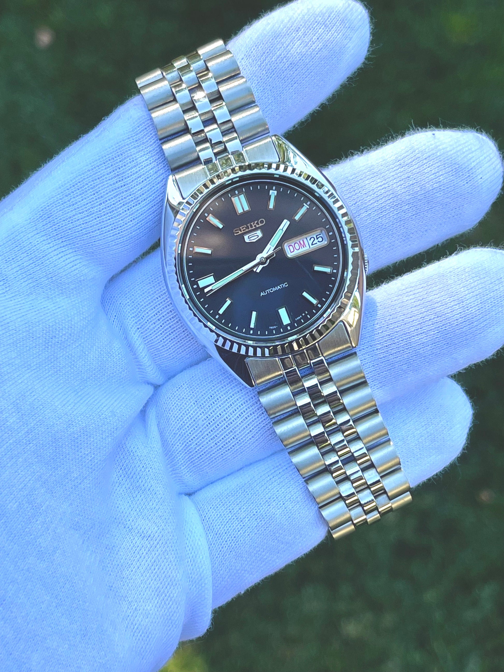 The "SNXS-JUST" Genuine Seiko SNXSMod (Slate Dial)  DJ Homage  w/ Sapphire Crystal, Fluted Bezel, and Jublee style Bracelet