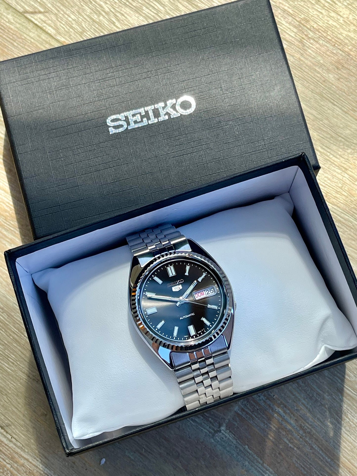 The "SNXS-JUST" Genuine Seiko SNXSMod (Slate Dial)  DJ Homage  w/ Sapphire Crystal, Fluted Bezel, and Jublee style Bracelet