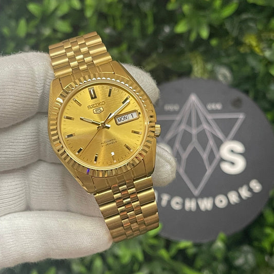 The "GOLD SEIKJUST" Genuine Seiko SNK w/ Gold dial Modified - Datejust style with Sapphire crystal, Fluted Bezel, and Jubilee Bracelet